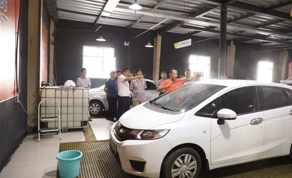 海港區政府領導蒞臨乾港 海港區政府領導蒞臨乾港