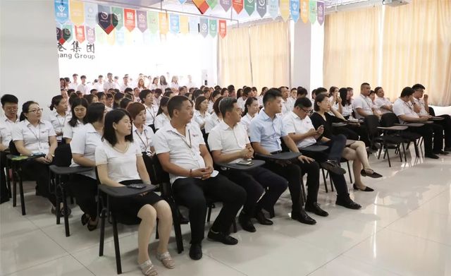 集團七月份表彰會 集團七月份表彰會